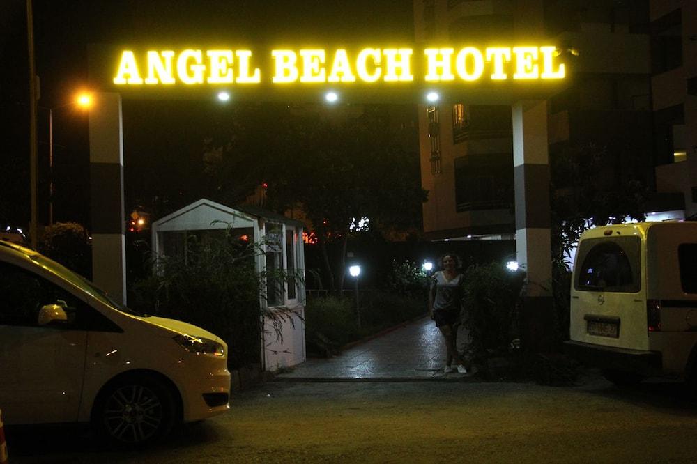 Merlin Beach Park Hotel Tosmur ภายนอก รูปภาพ